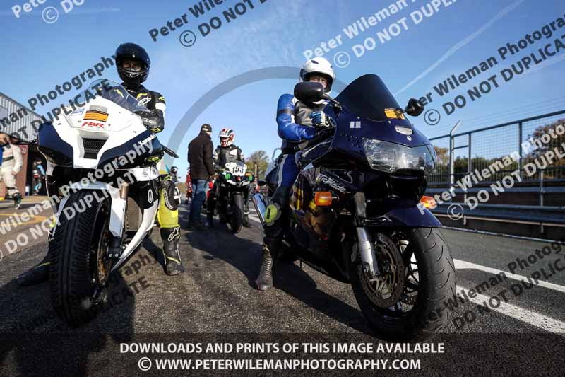 anglesey;brands hatch;cadwell park;croft;donington park;enduro digital images;event digital images;eventdigitalimages;mallory;no limits;oulton park;peter wileman photography;racing digital images;silverstone;snetterton;trackday digital images;trackday photos;vmcc banbury run;welsh 2 day enduro